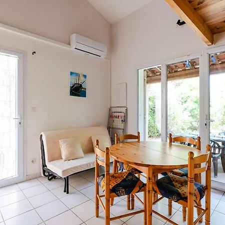 Pavillon T2 Mezzanine Climatise Avec Terrasse Spacieuse - Fr-1-409-286 * Gruissan